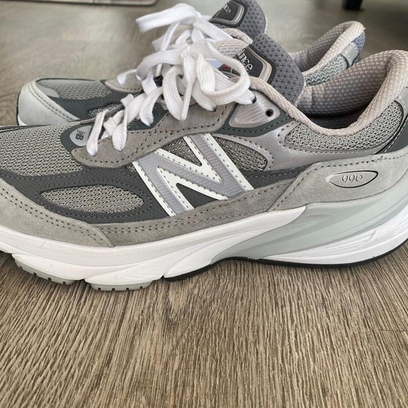 New Balance 990v6 Shoes - Picture 3 of 10